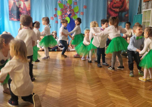 Taniec dzieci z grupy drugiej