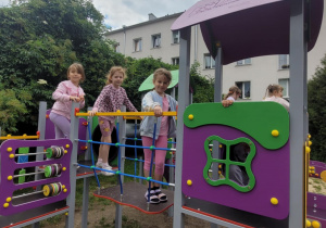 Dzieci na domku
