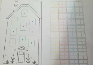 Dom oraz kolorowe okna, kóe należy nakleić na odpowiedni kolor kropek