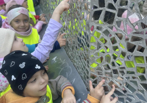 Dzieci w Pasażu Róży