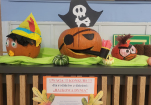 Dynie na grzejniku w szatni