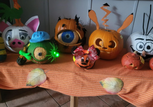 Dekoracja z dyni w szatni