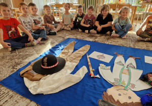 Pokaz ludowych strojow góralskich - męski