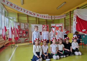 Reprezentacja dzieci podczas konkursu piosenki