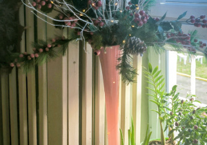 Świąteczna dekoracja świerkowa