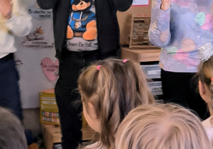 Dziadkowie klaszczą