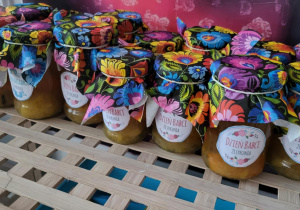 prezenty dla dziadków słoiczki z syropem