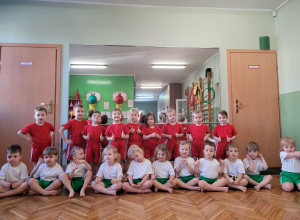 Zabawy ruchowe gr 1 i 2