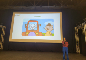 Plansza z napisem zabawa