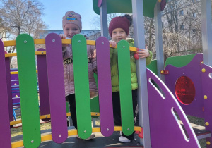 Dziewczynki na domku